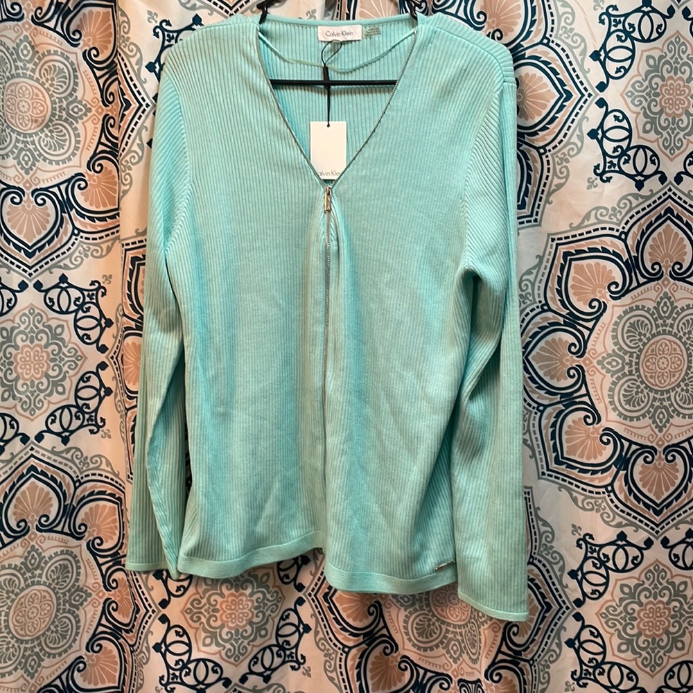 New Calvin Klein Sweater